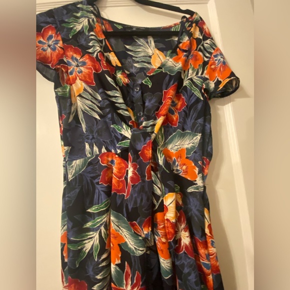 One clothing, Hawaiian floral wide-leg jumpsuit, with cutout and tie, M - Picture 6 of 8